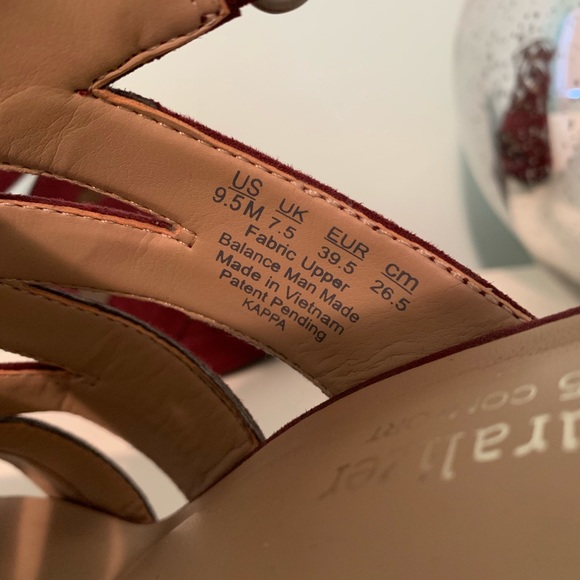 Maroon criss cross tie heels - Picture 5 of 5